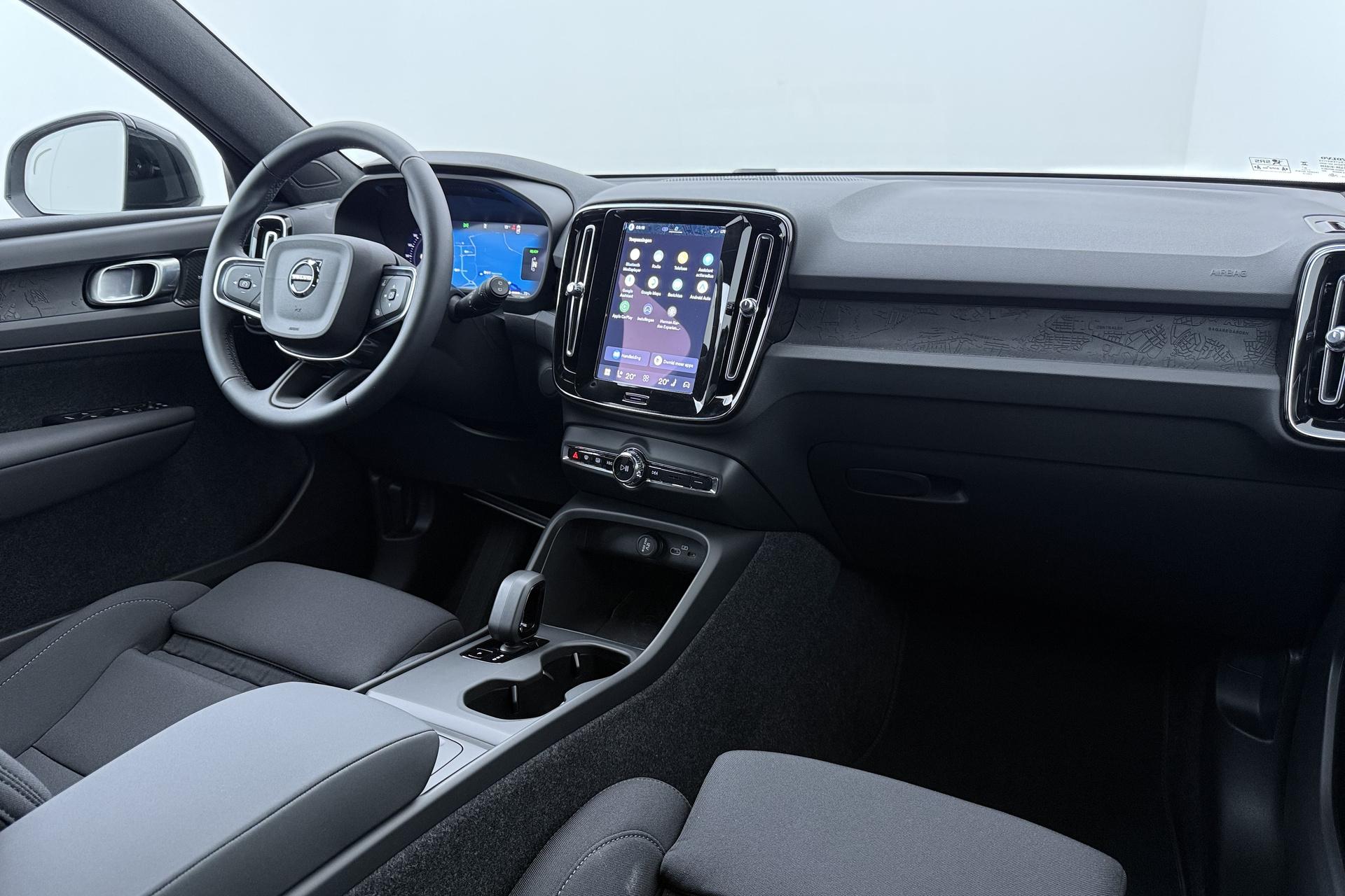 Volvo EX40