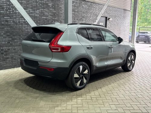 Volvo EX40