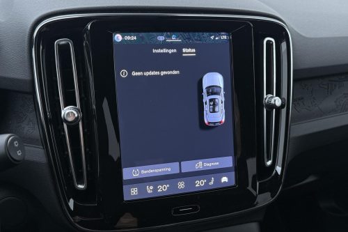 Volvo EX40