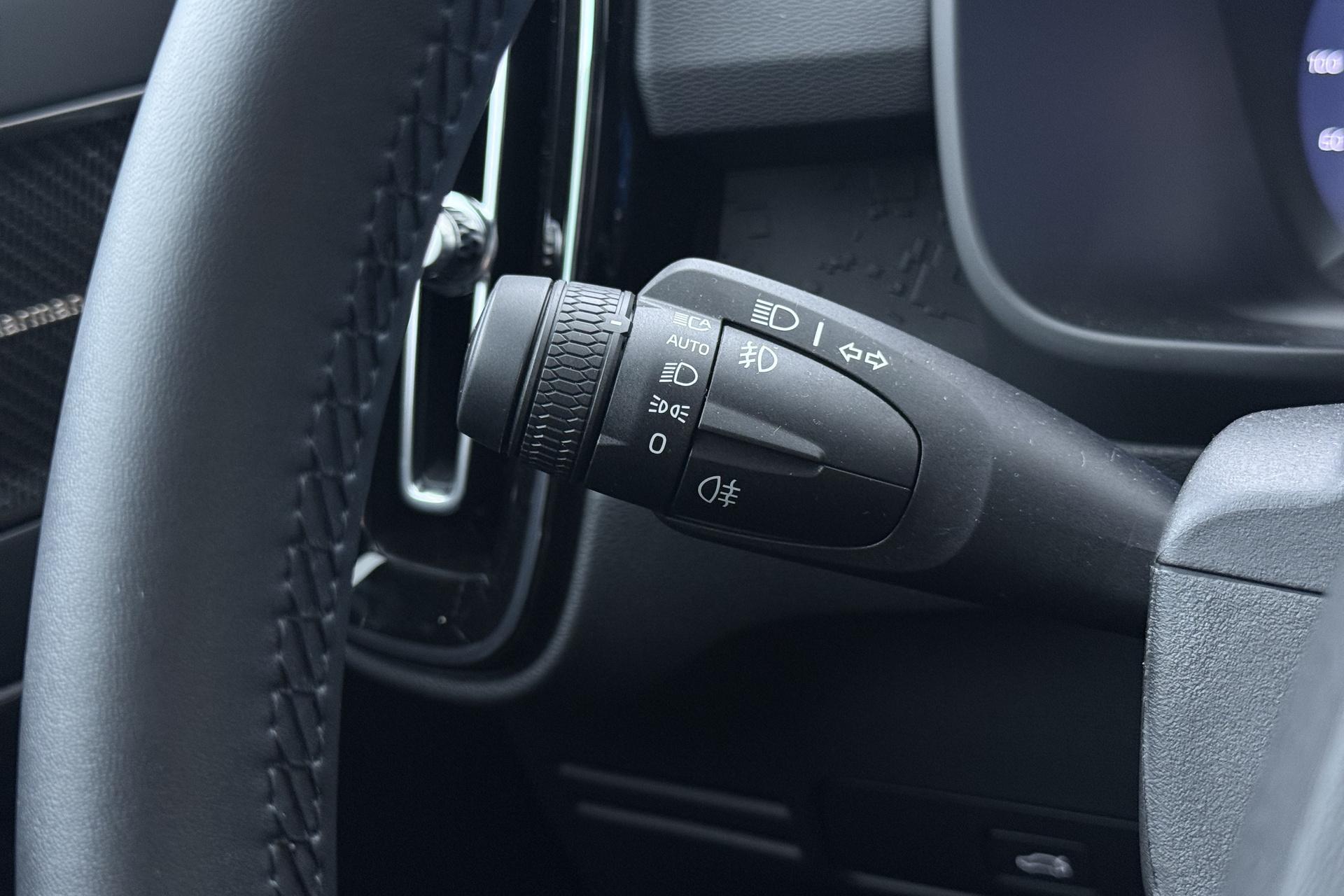 Volvo EX40