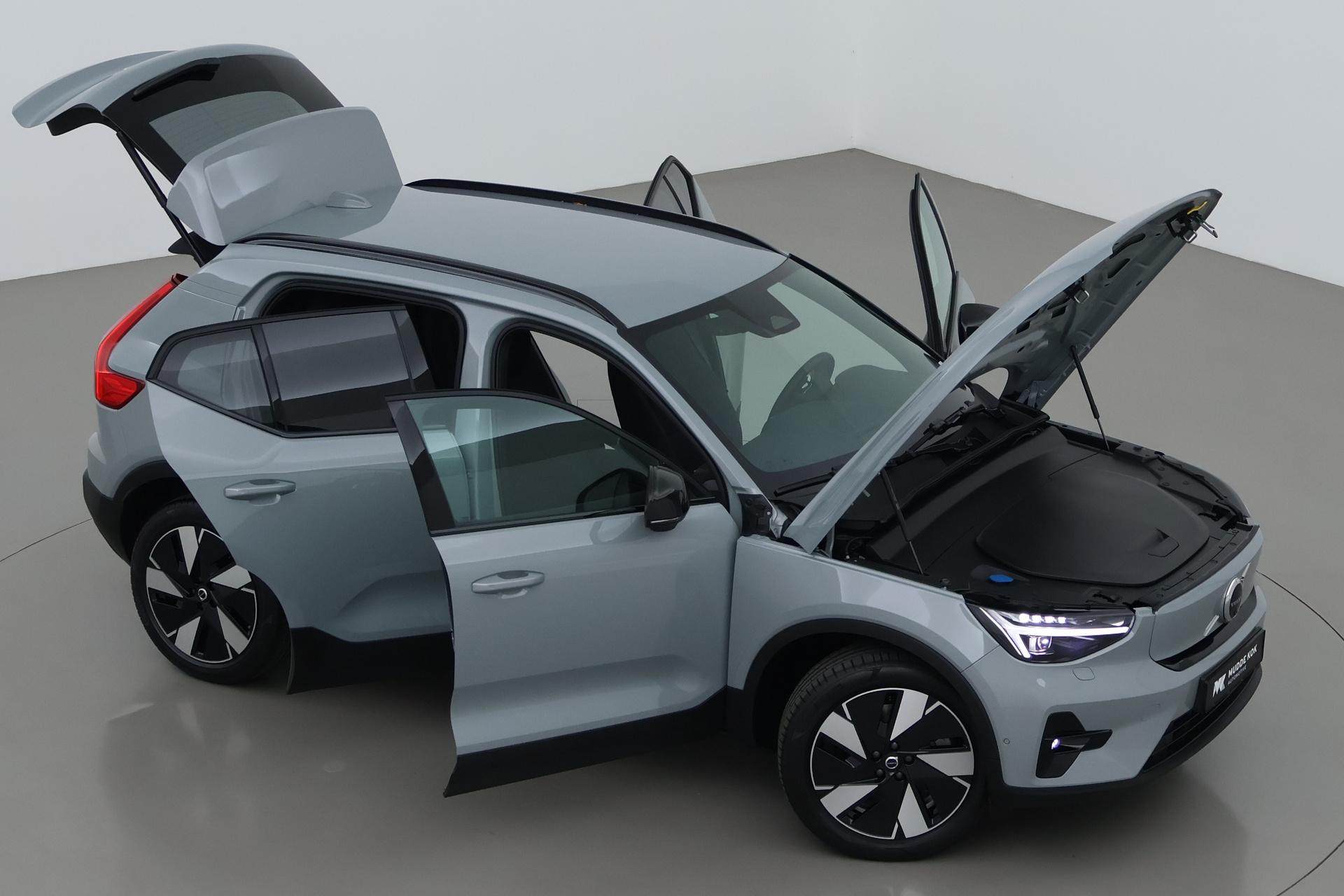 Volvo EX40