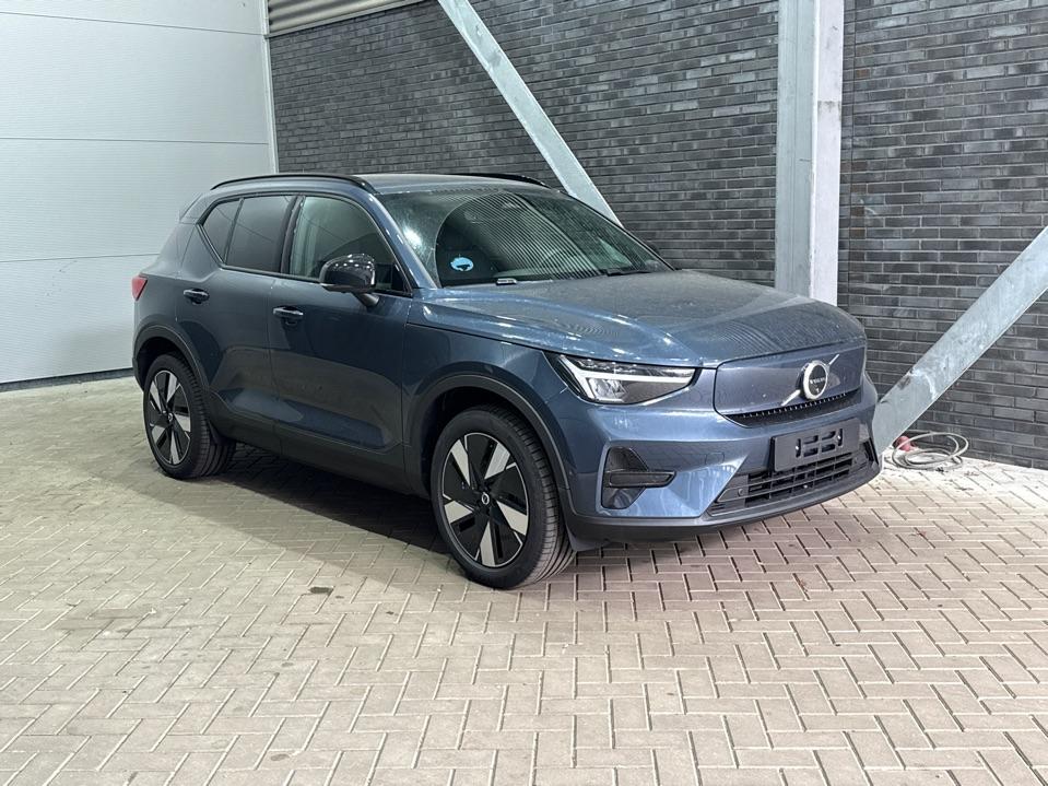 Volvo EX40