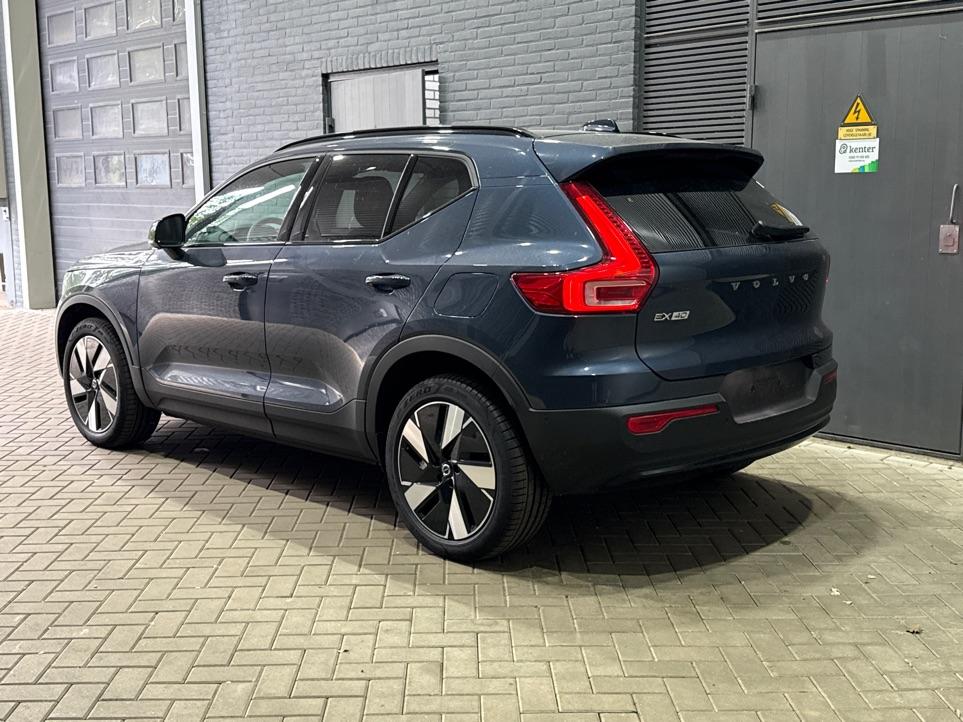 Volvo EX40