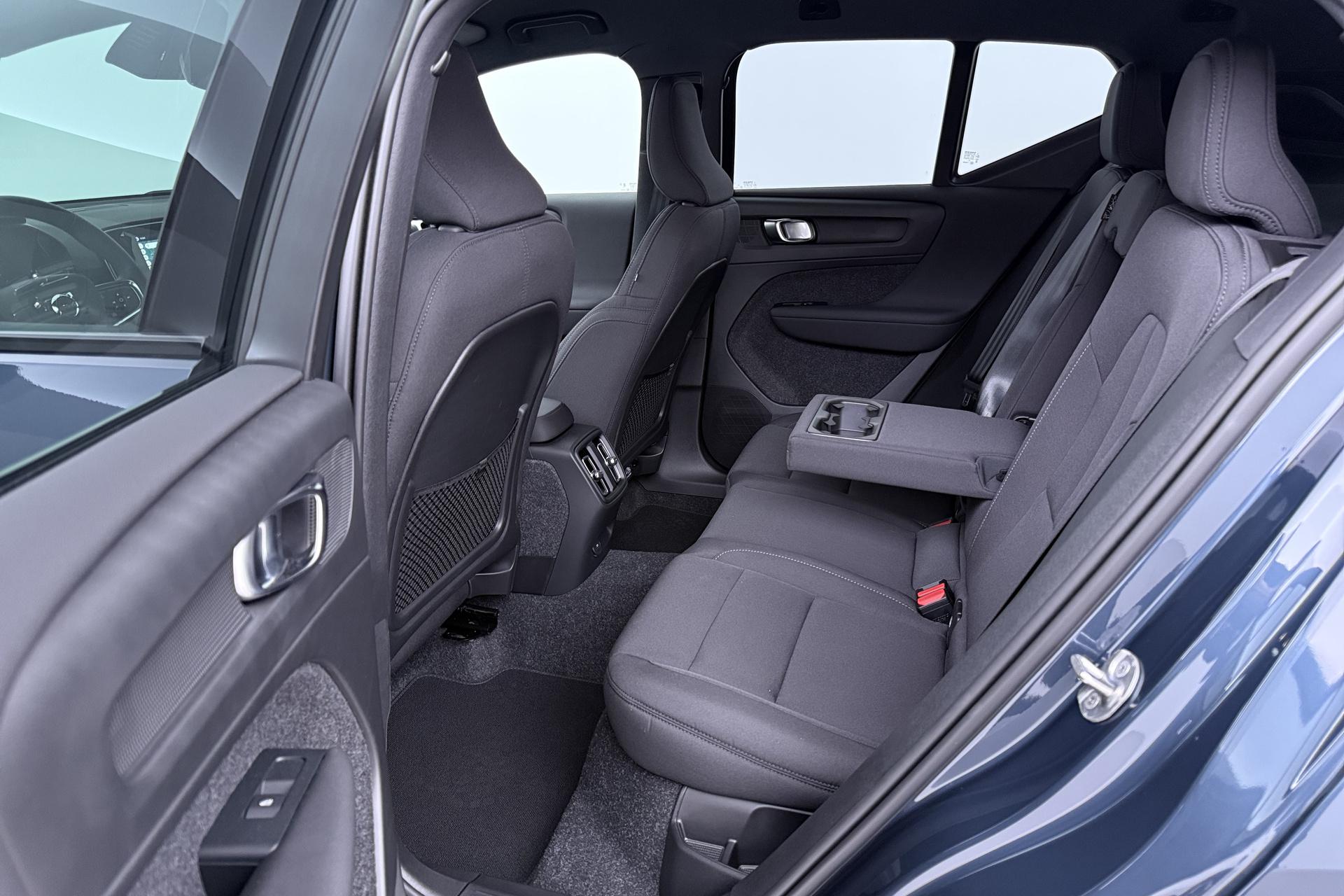 Volvo EX40