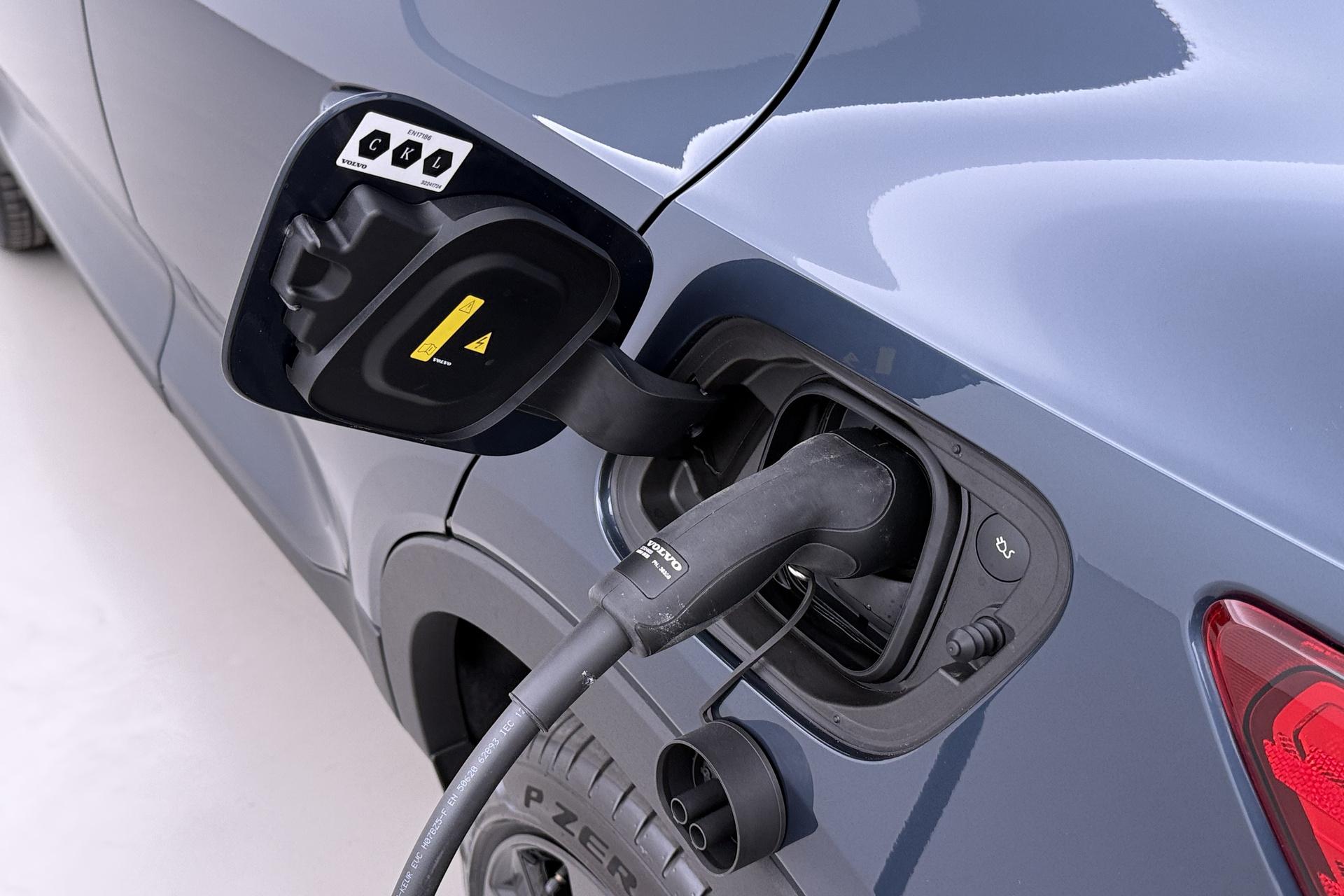 Volvo EX40