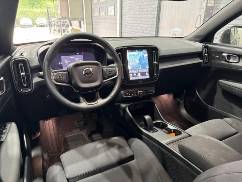 Volvo EX40
