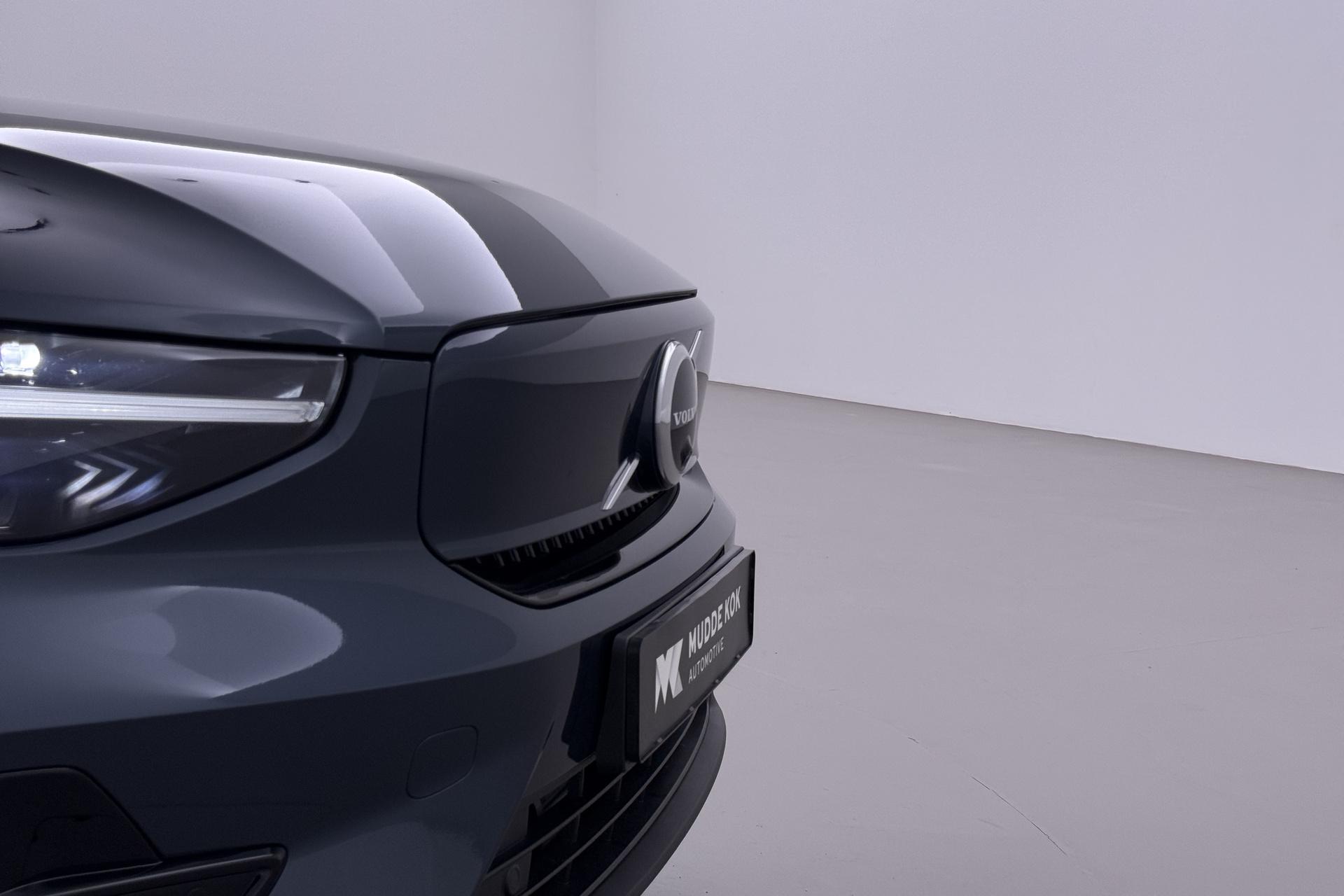 Volvo EX40