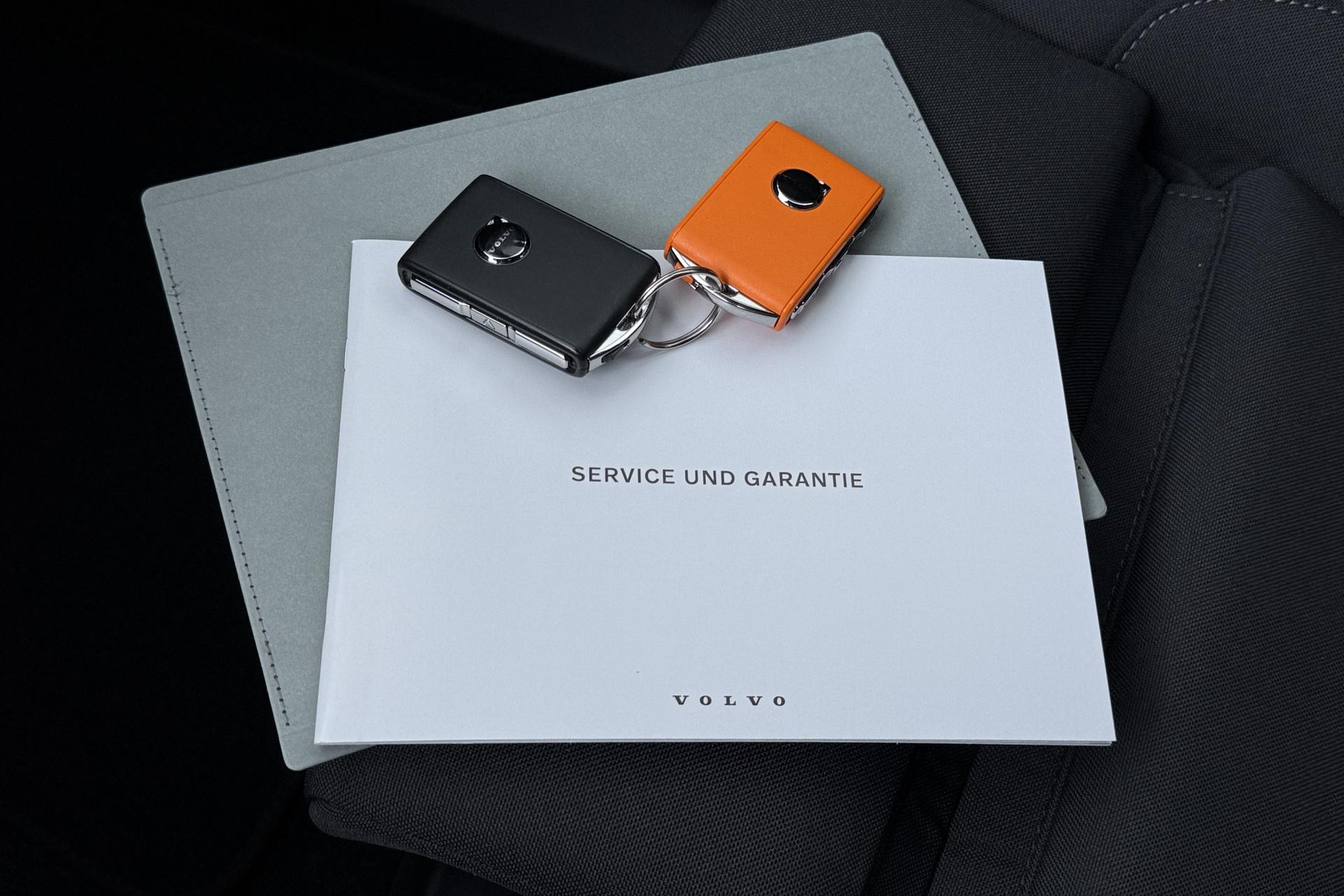 Volvo EX40