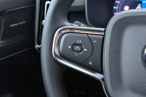 Volvo EX40