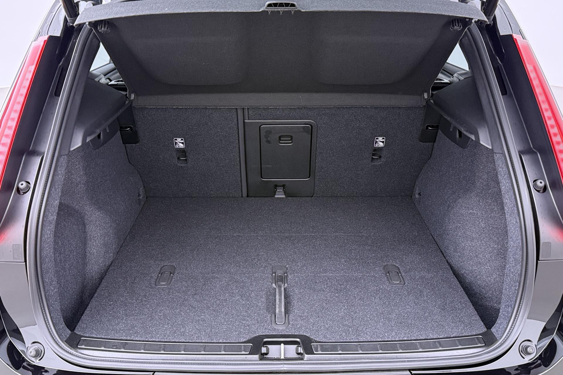 Volvo EX40