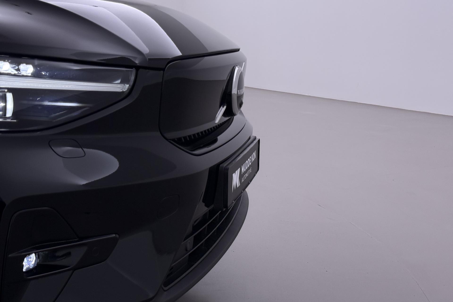 Volvo EX40