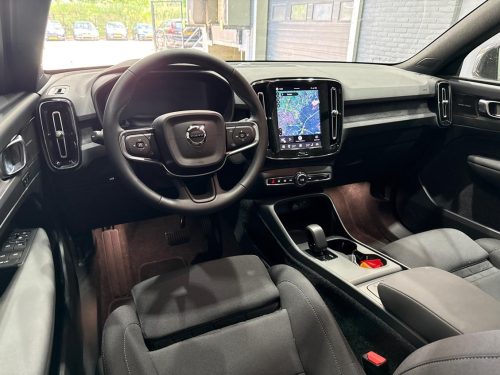 Volvo EX40
