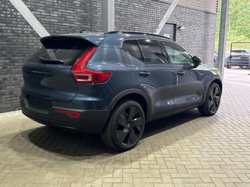Volvo EX40