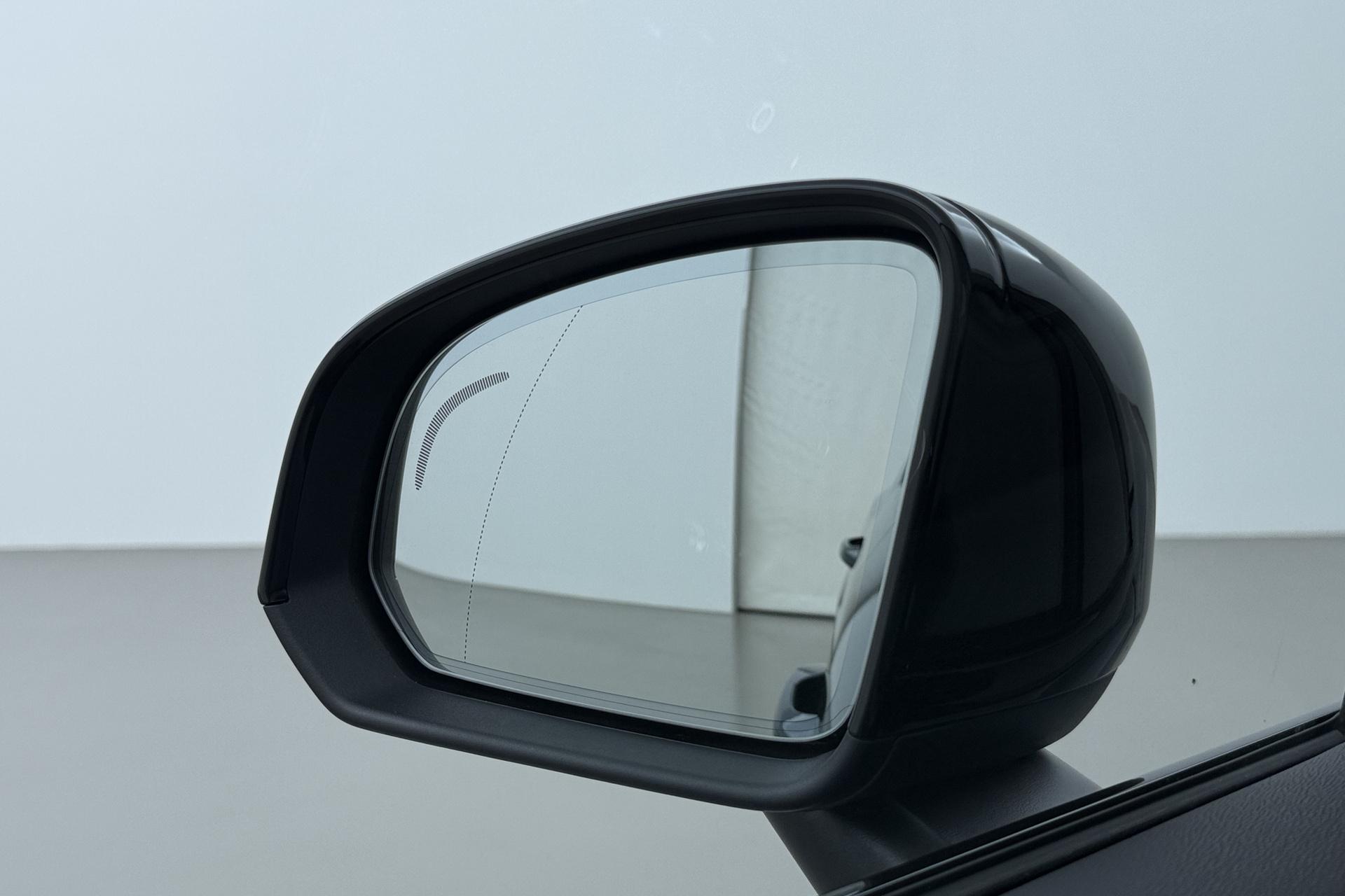Volvo EX40