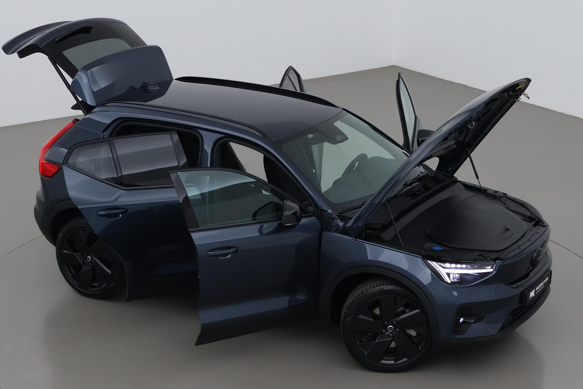 Volvo EX40