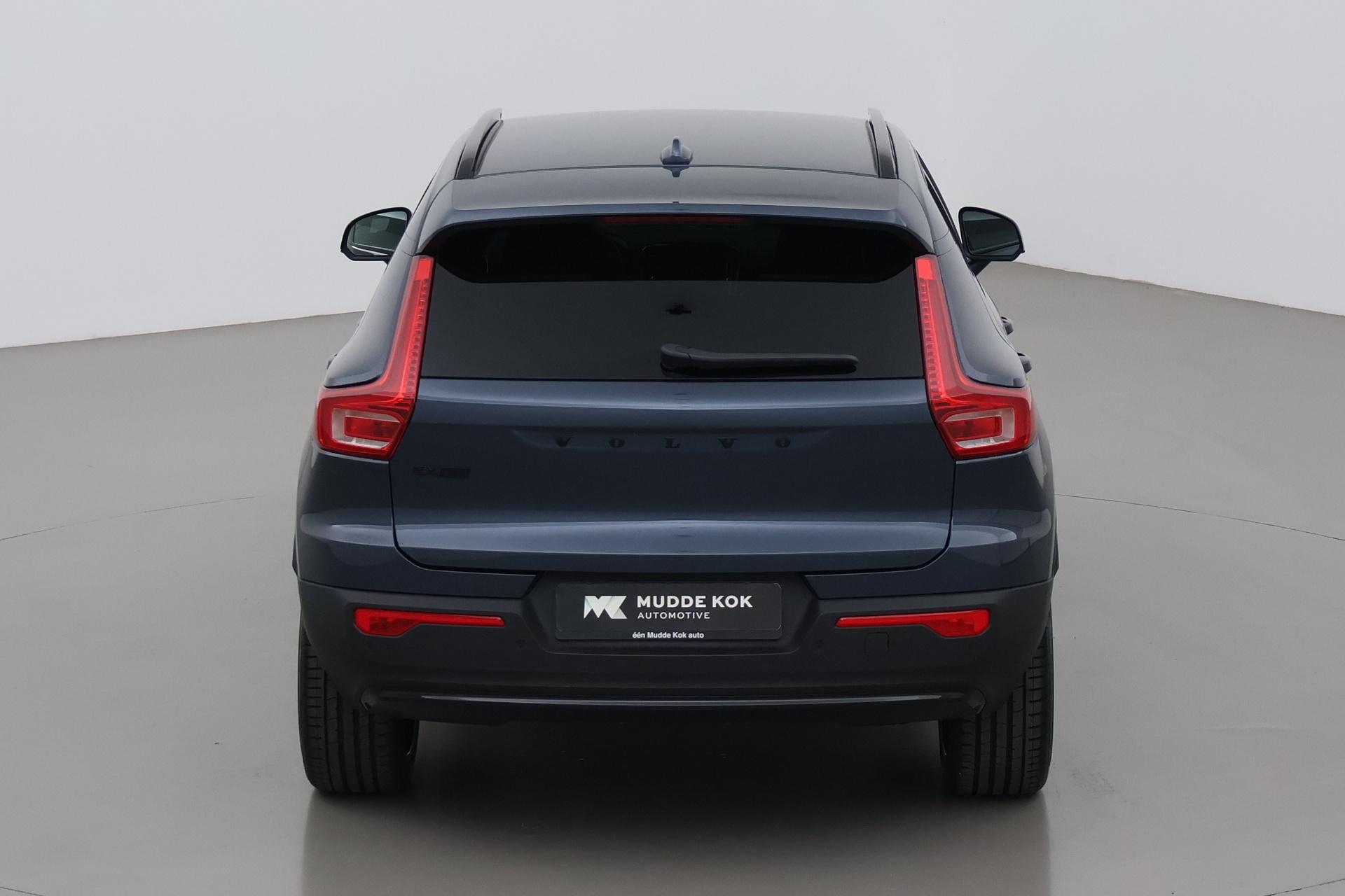 Volvo EX40