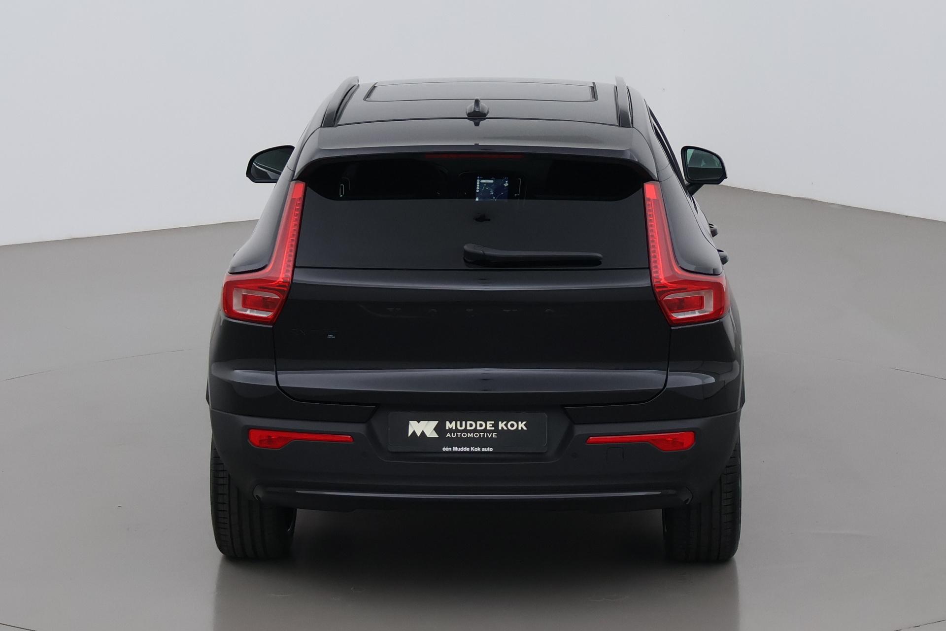 Volvo EX40