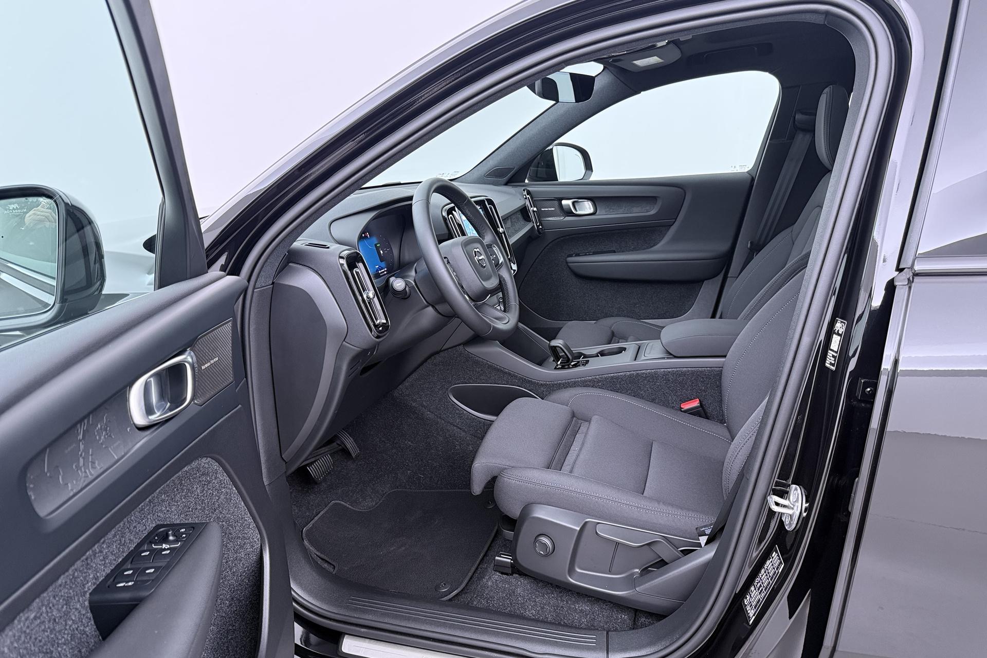 Volvo EX40