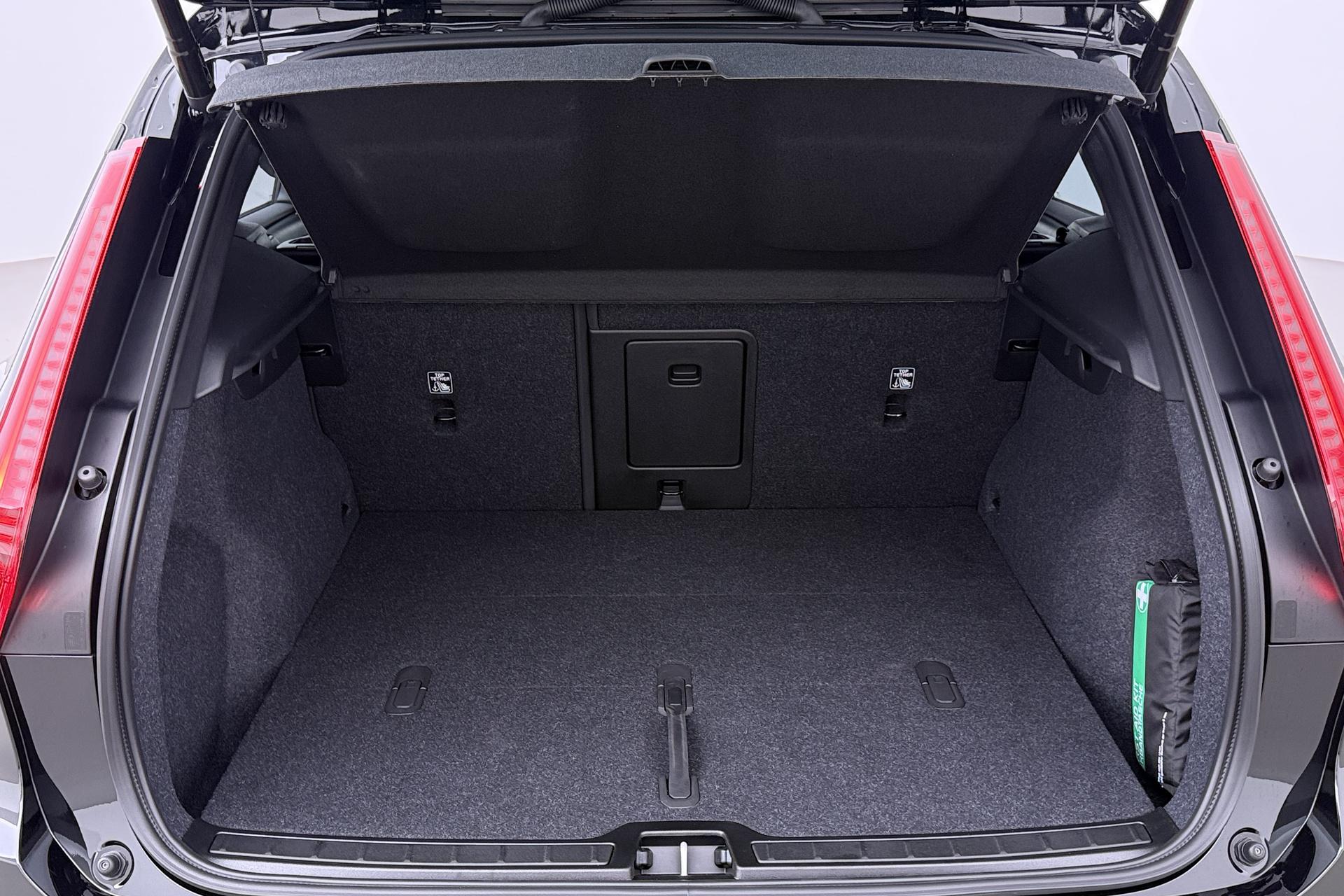 Volvo EX40