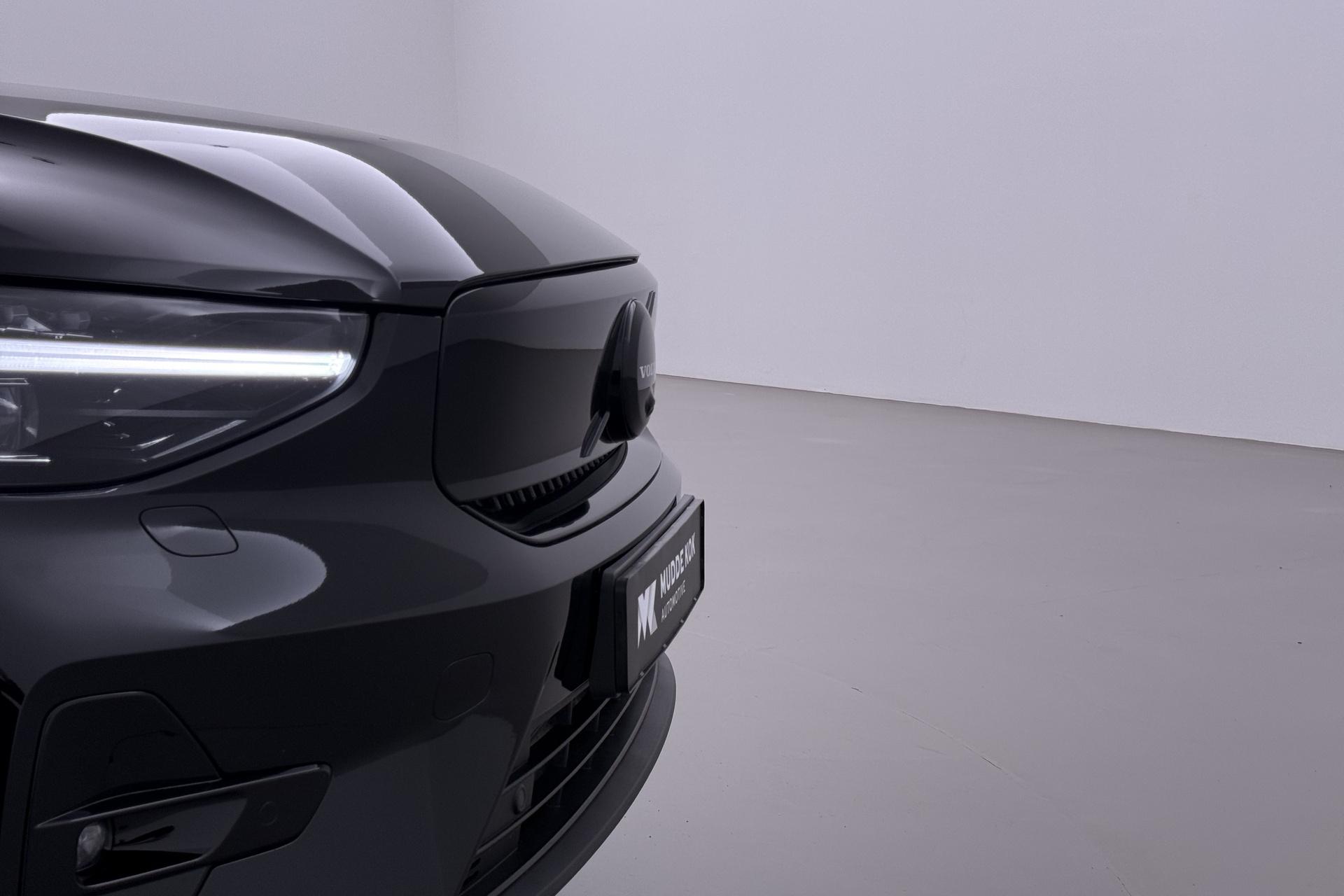 Volvo EX40