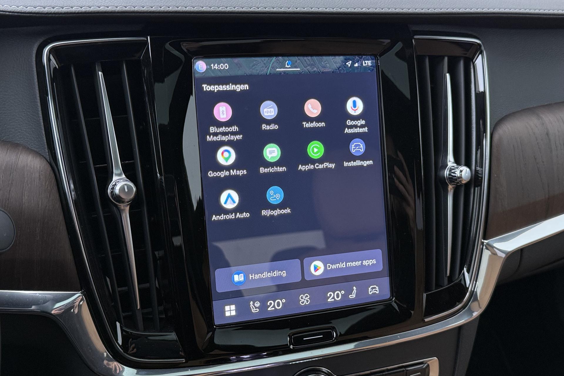 Volvo S90
