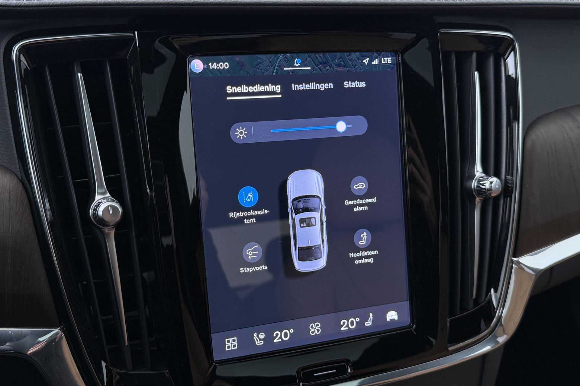 Volvo S90