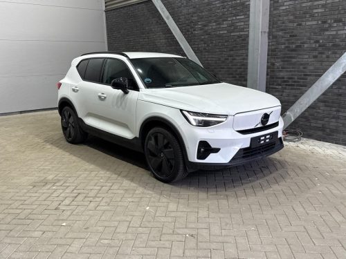 Volvo EX40