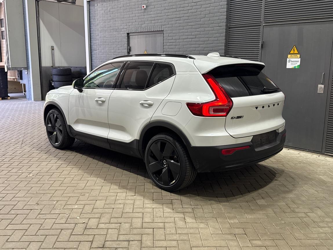 Volvo EX40