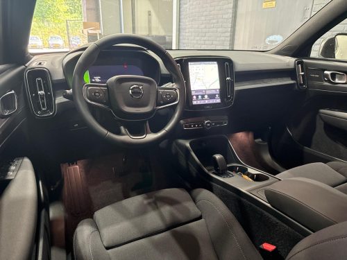 Volvo EX40
