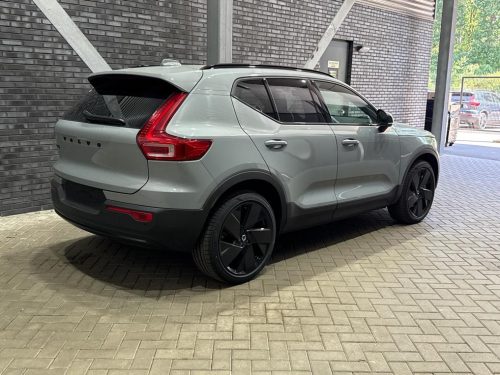 Volvo EX40