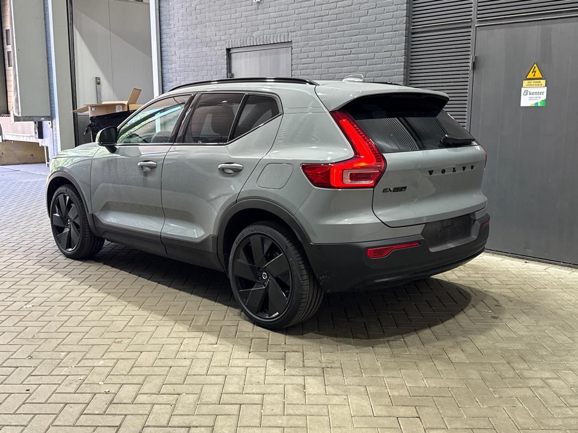 Volvo EX40