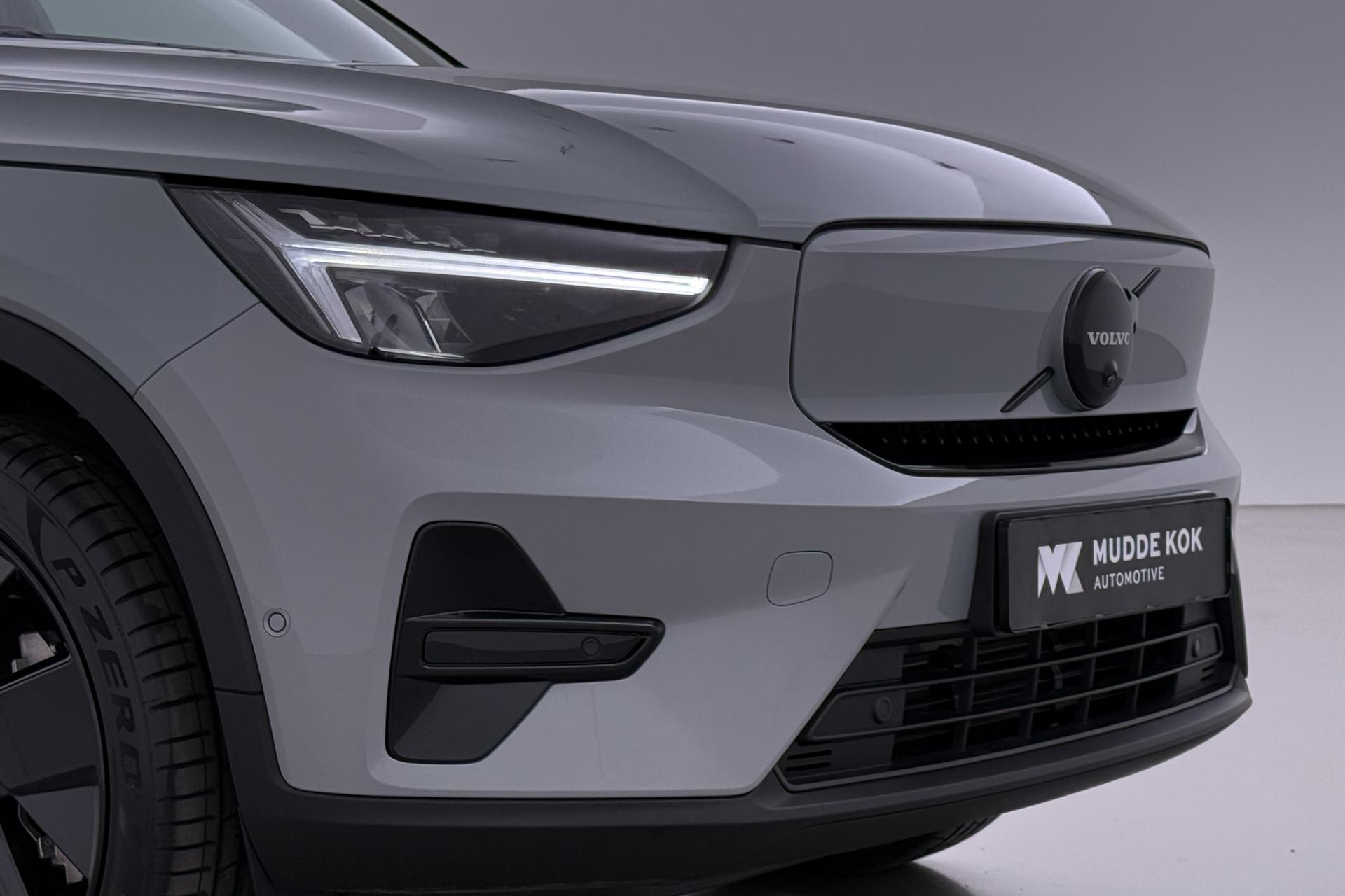 Volvo EX40