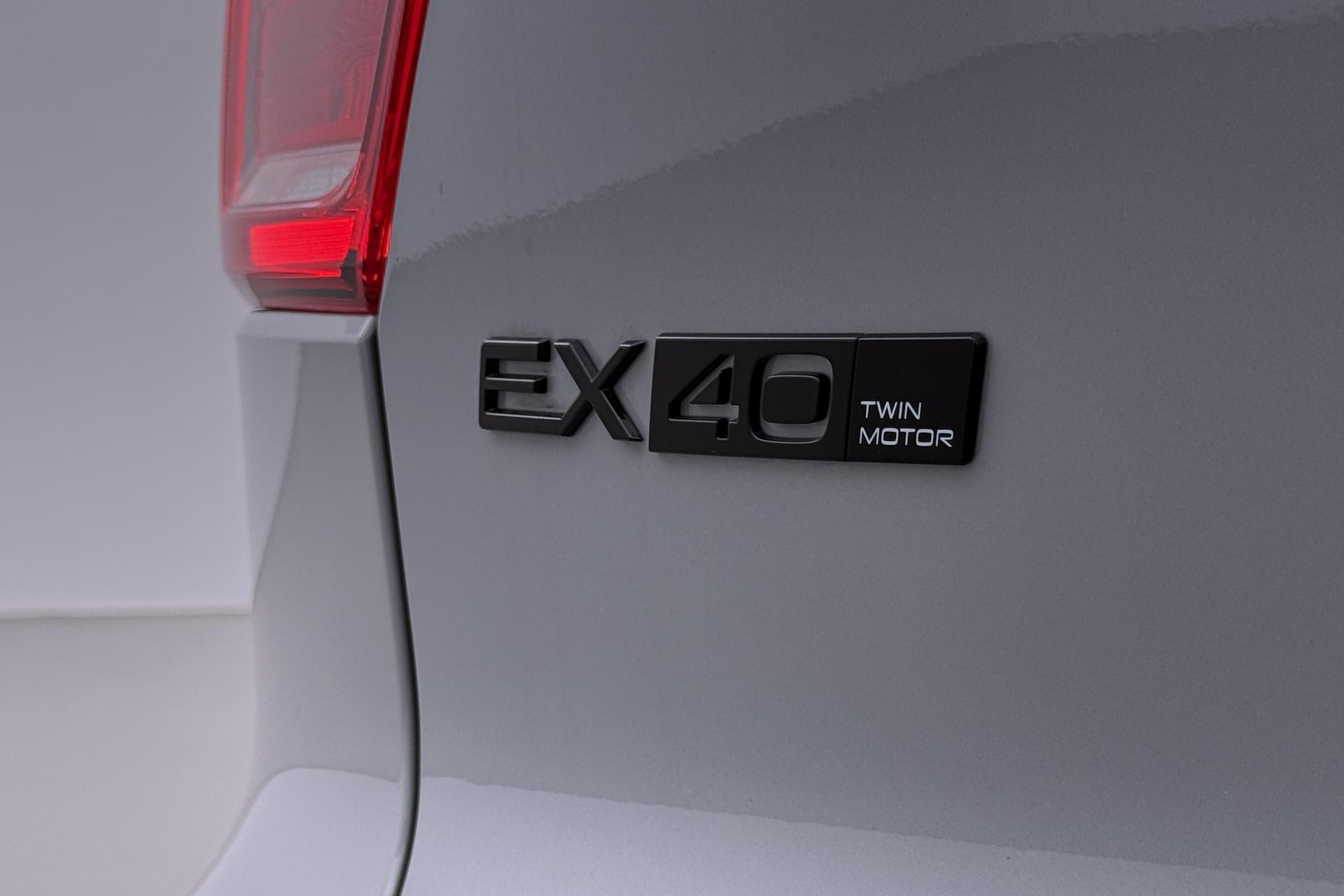 Volvo EX40