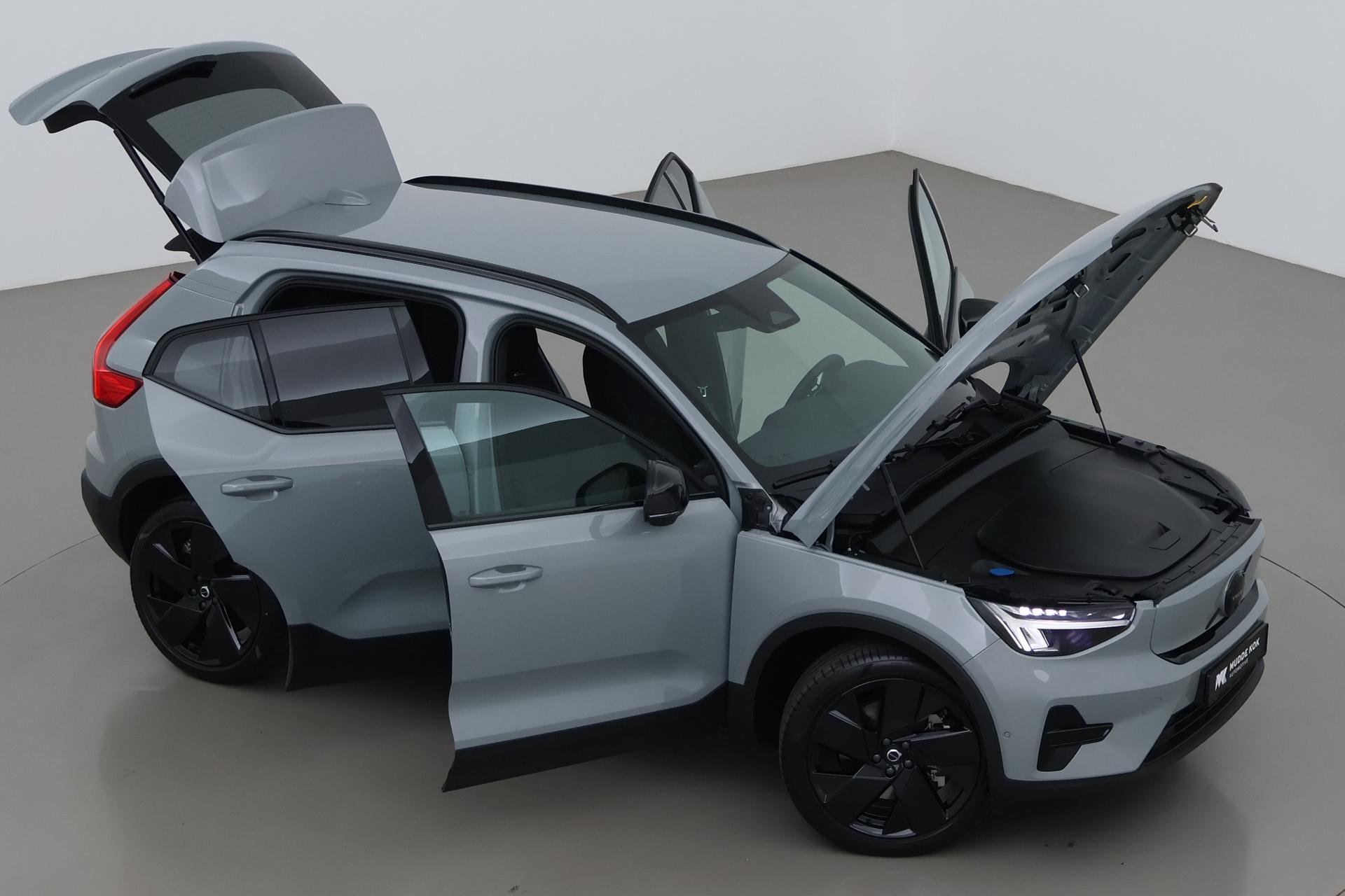 Volvo EX40