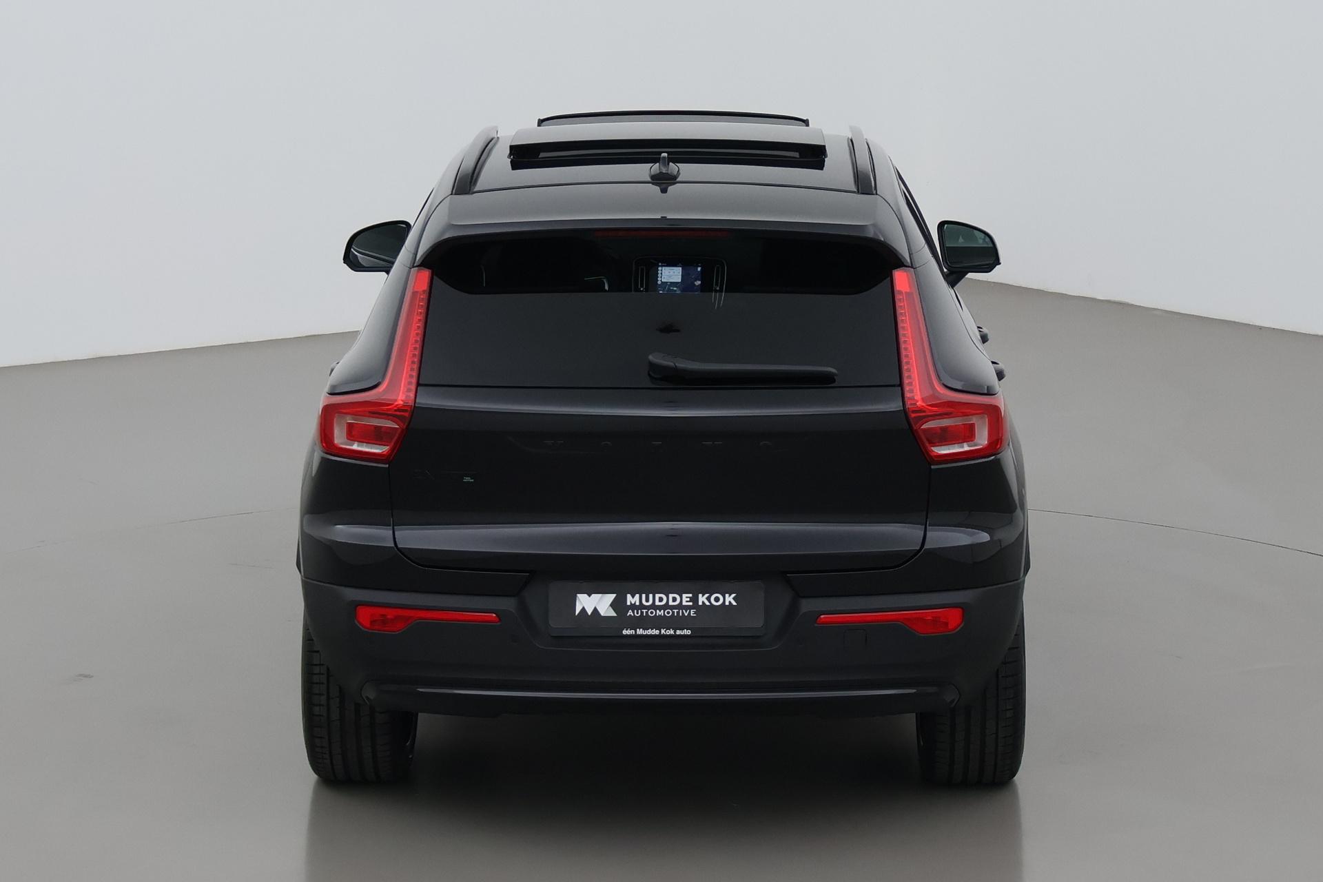 Volvo EX40
