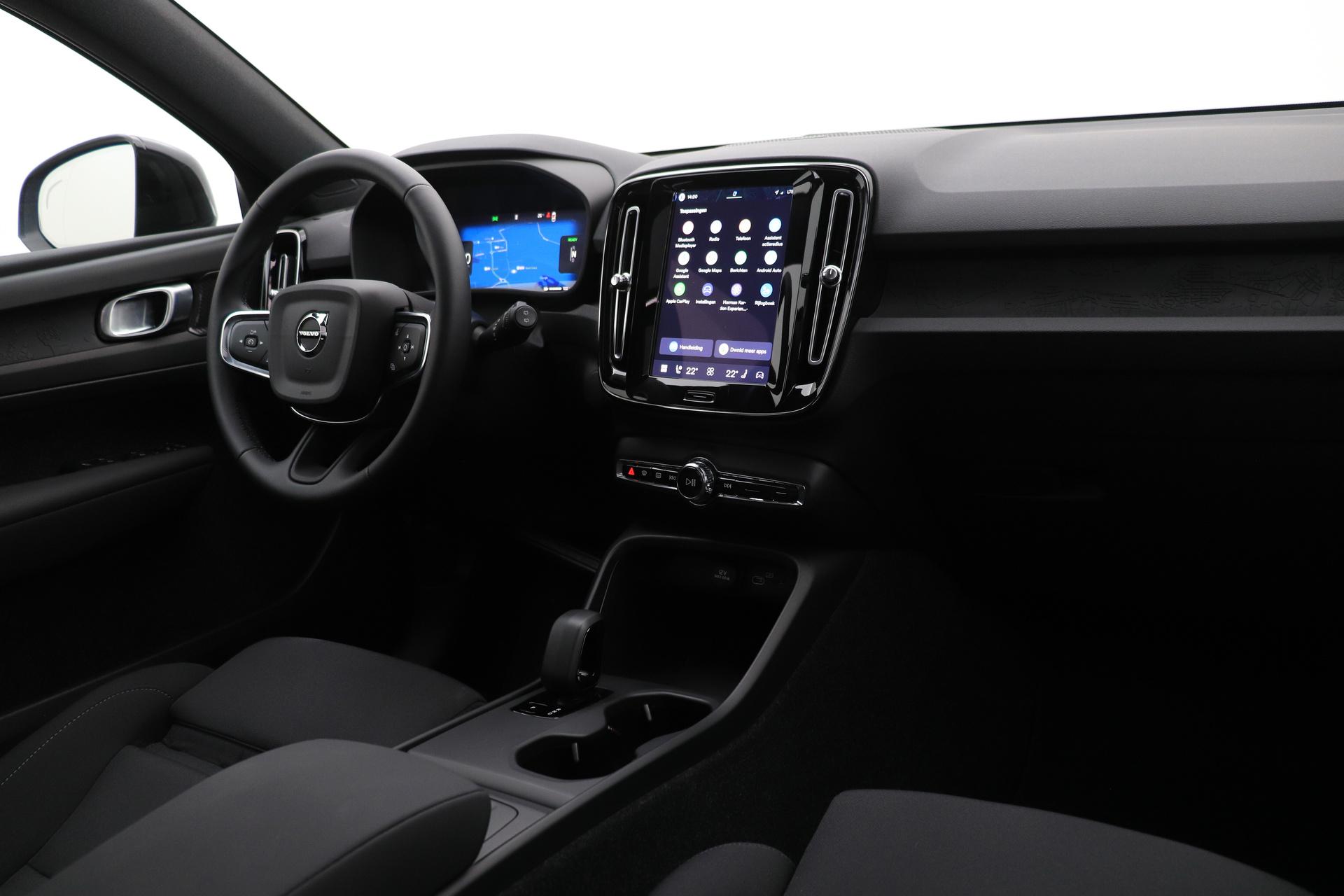 Volvo EX40