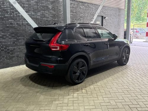 Volvo EX40