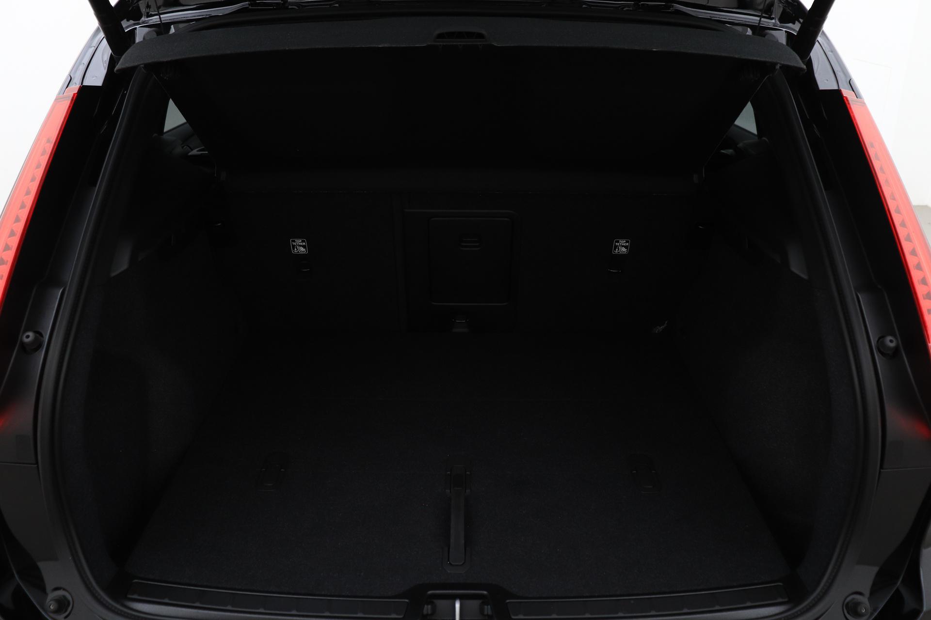 Volvo EX40
