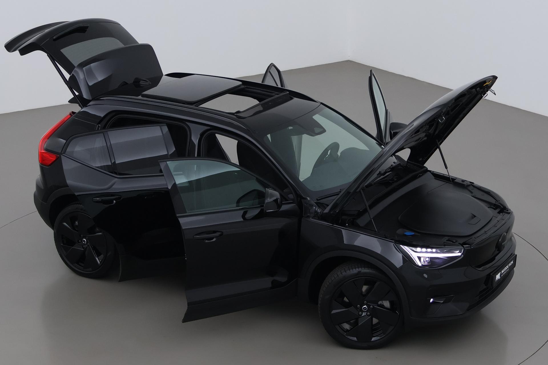 Volvo EX40
