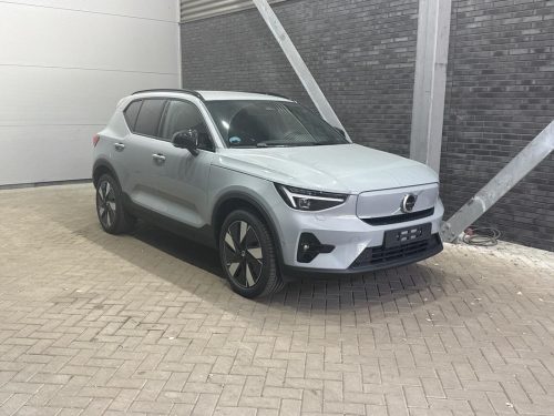 Volvo EX40
