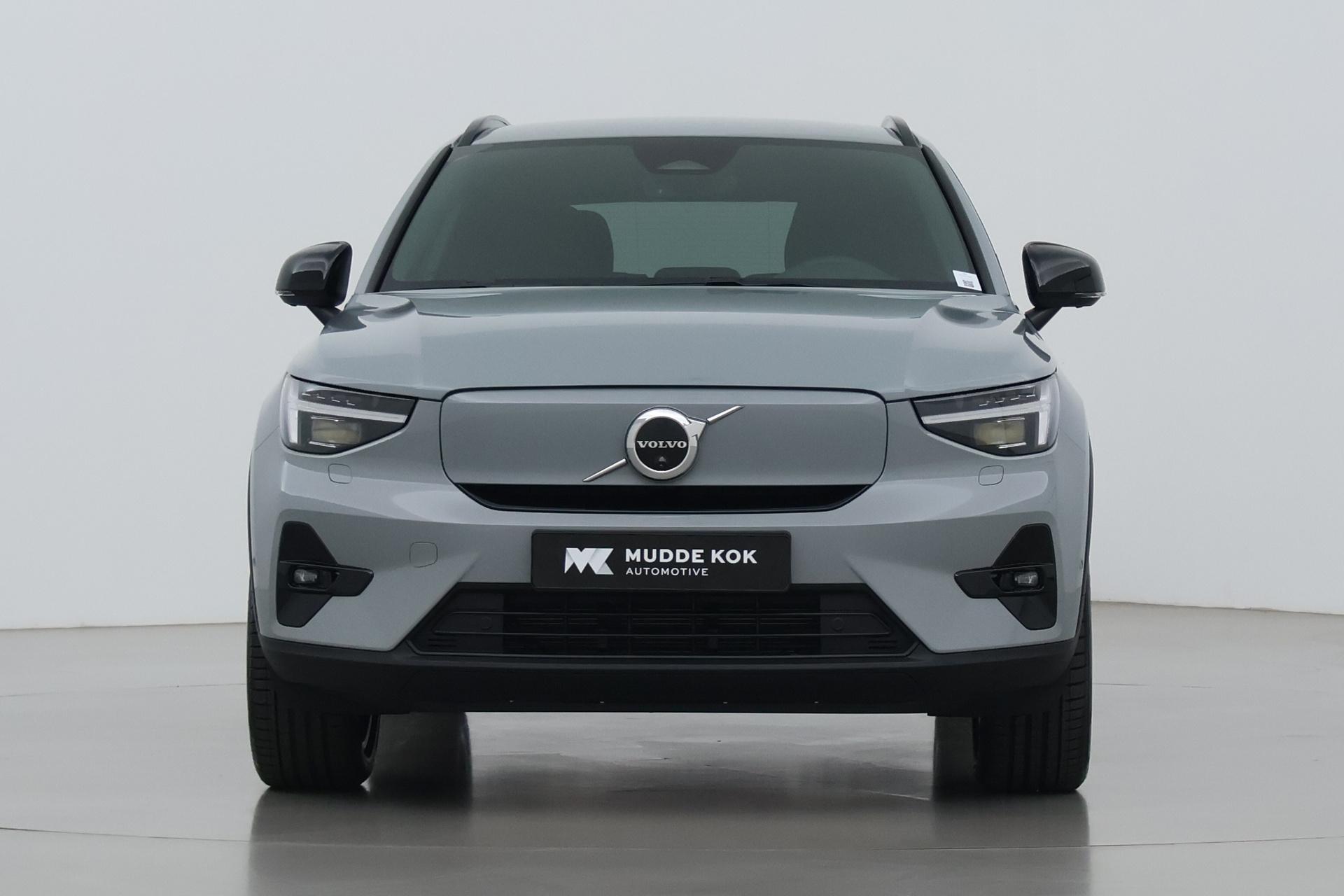 Volvo EX40