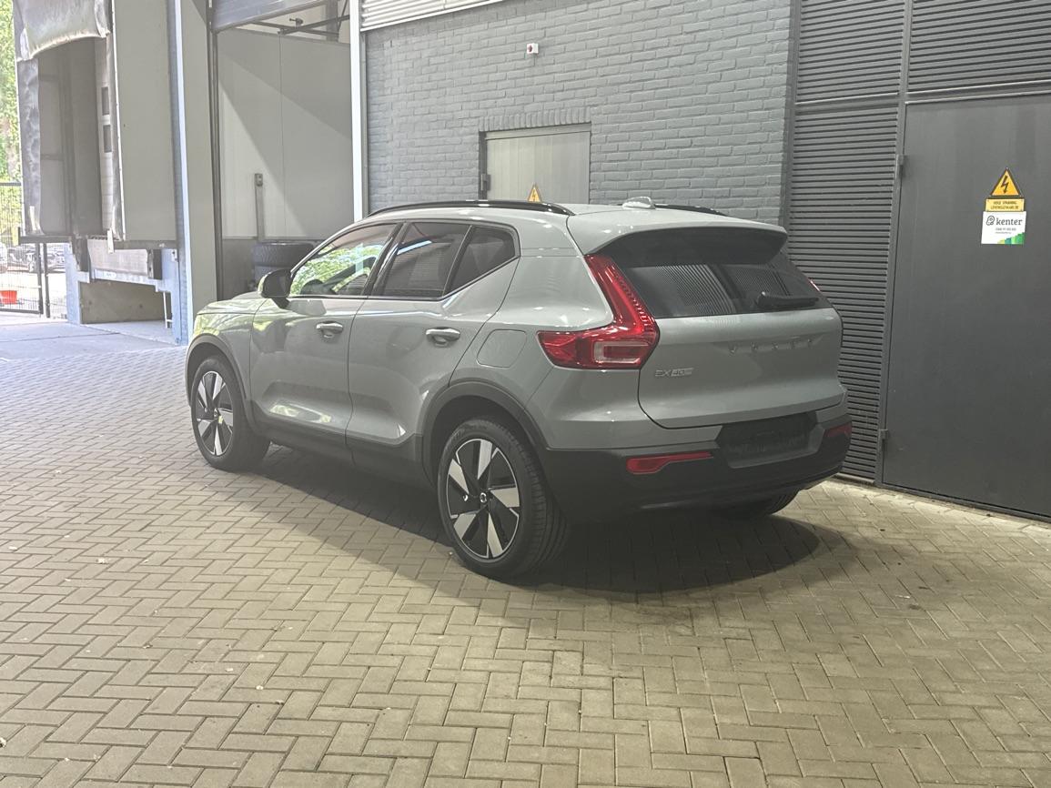 Volvo EX40