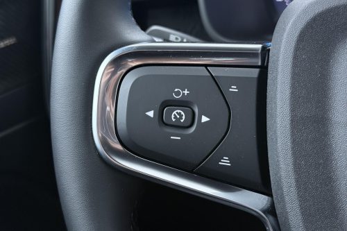 Volvo EX40