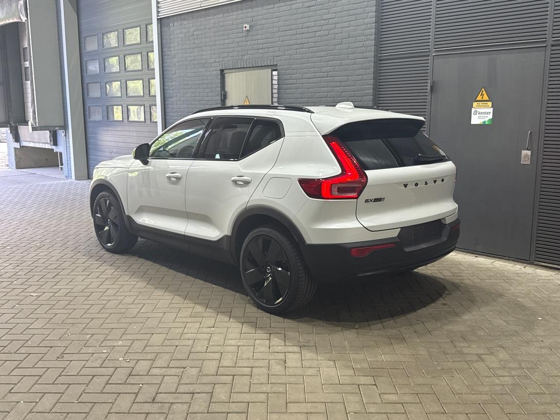 Volvo EX40
