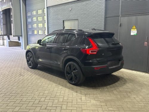 Volvo EX40