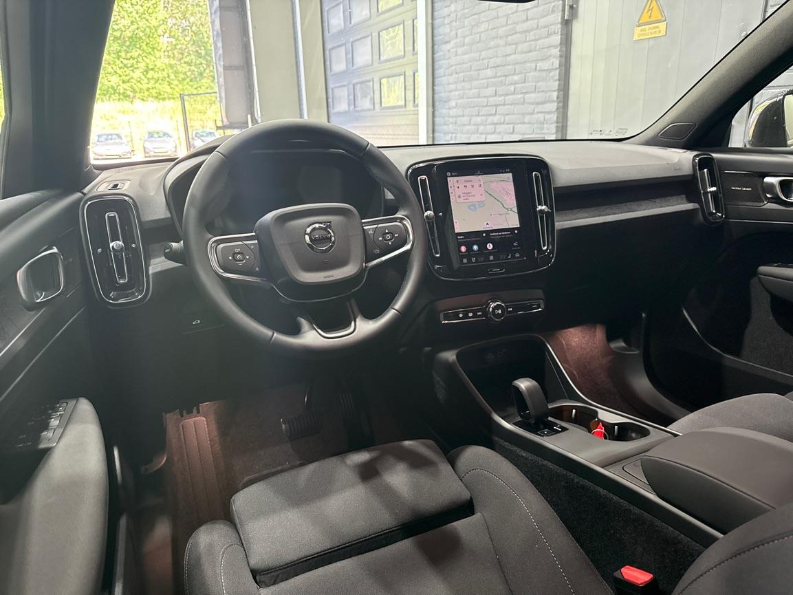 Volvo EX40