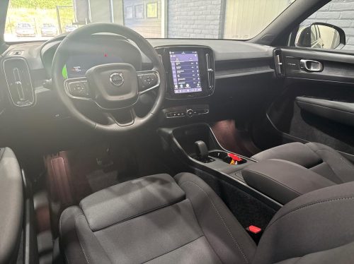 Volvo EX40
