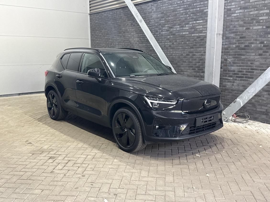 Volvo EX40