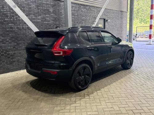 Volvo EX40
