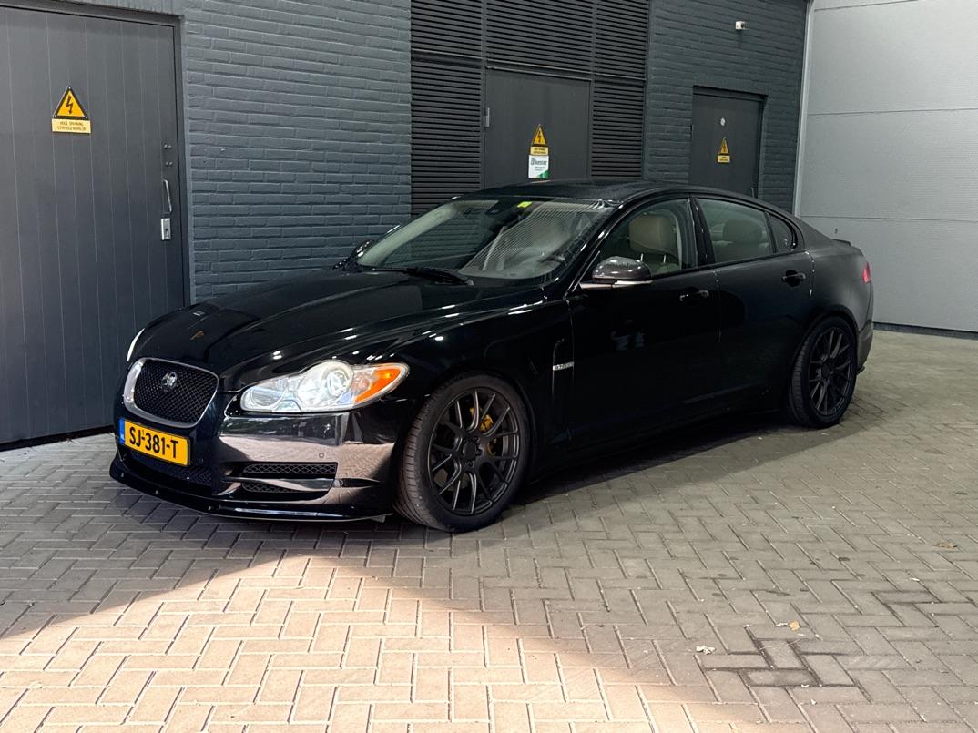 Jaguar XF